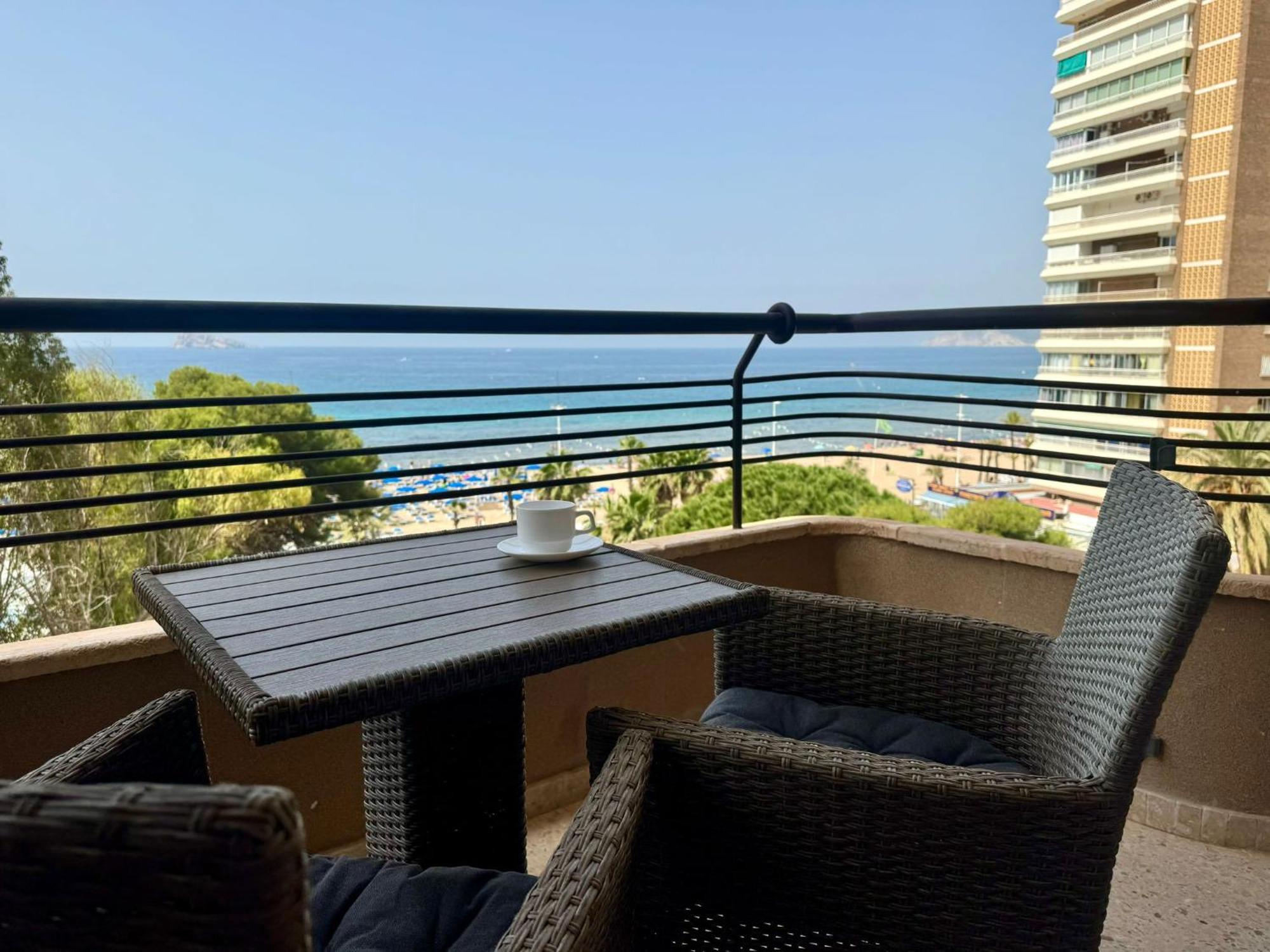 Apartamentos Coastal Haven เบนิดอร์ม ภายนอก รูปภาพ